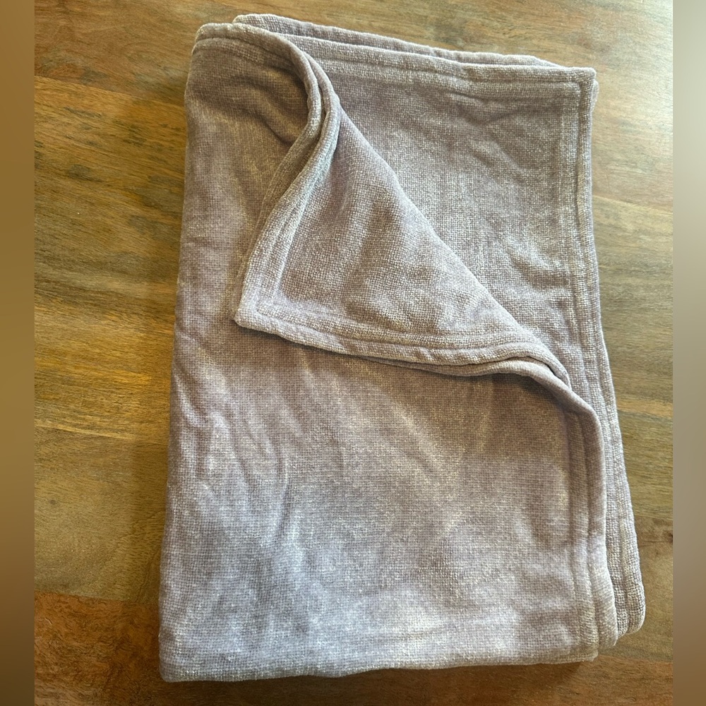 New Kennebunk Weavers Lavender Chenille Baby Blanket